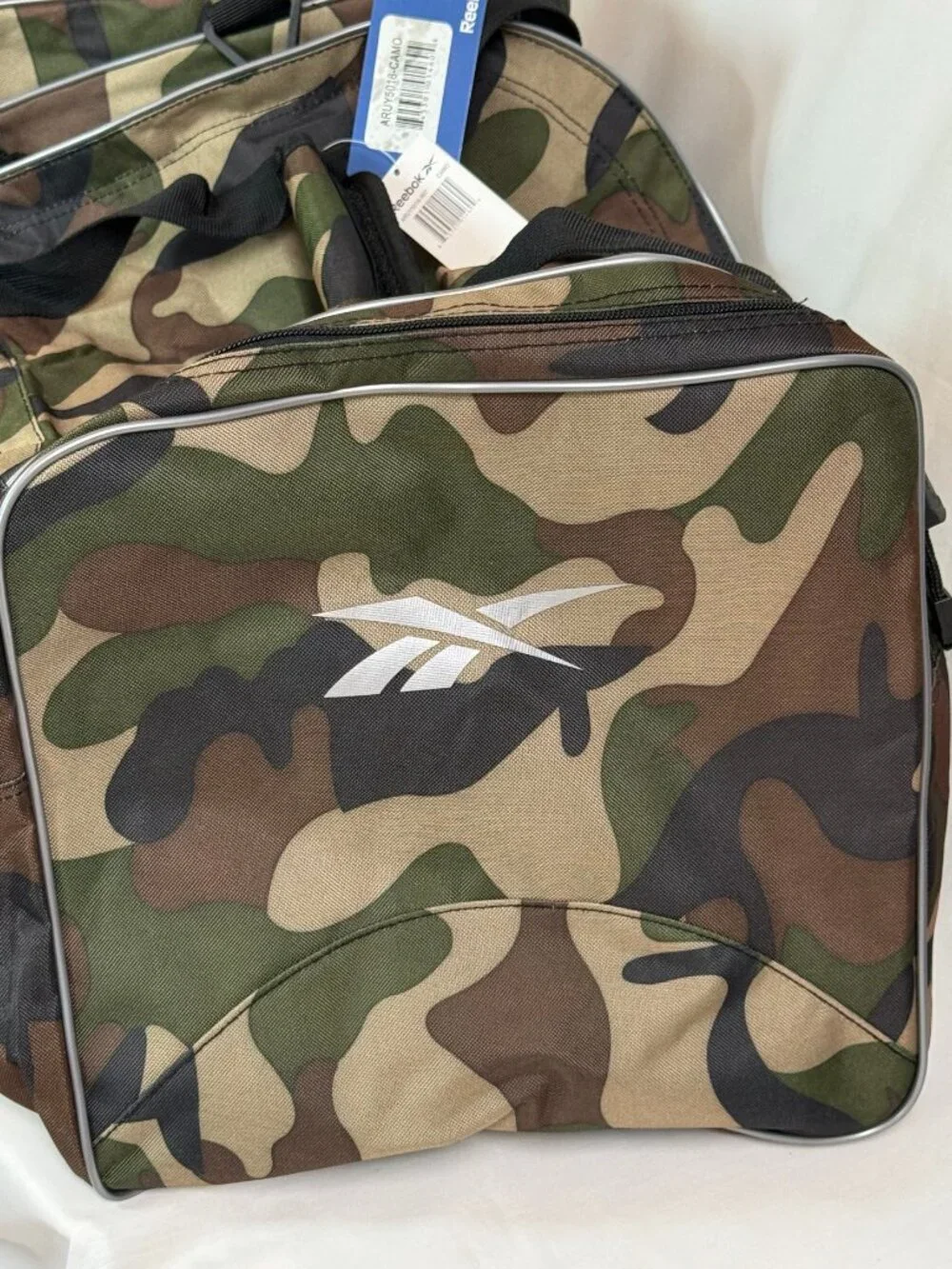 NWT Vintage Reebok Large Duffel Gym Carry On Weekender Travel Bag - Camouflage